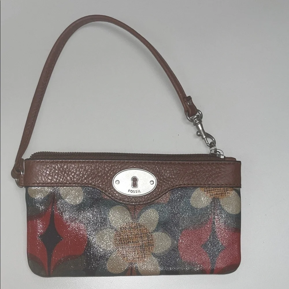 Fossil Floral Pattern Wristlet - Brown and Red